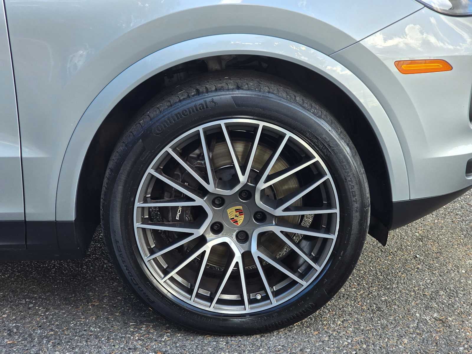 2023 Porsche Cayenne Platinum Edition