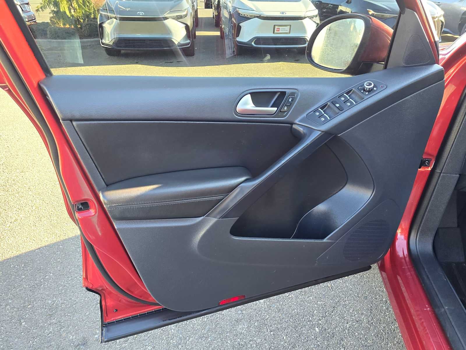 2015 Volkswagen Tiguan S