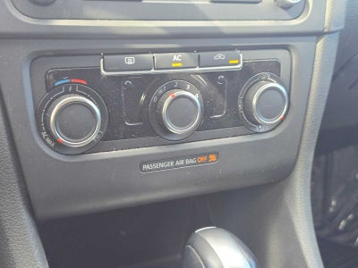 2012 Volkswagen Golf w/Conv