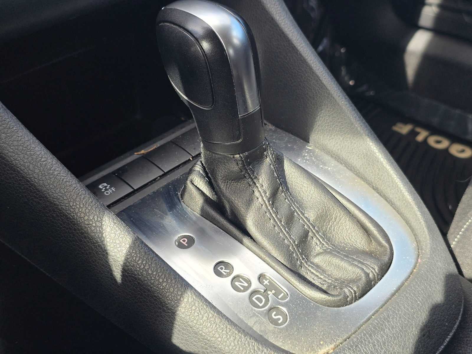 2012 Volkswagen Golf w/Conv
