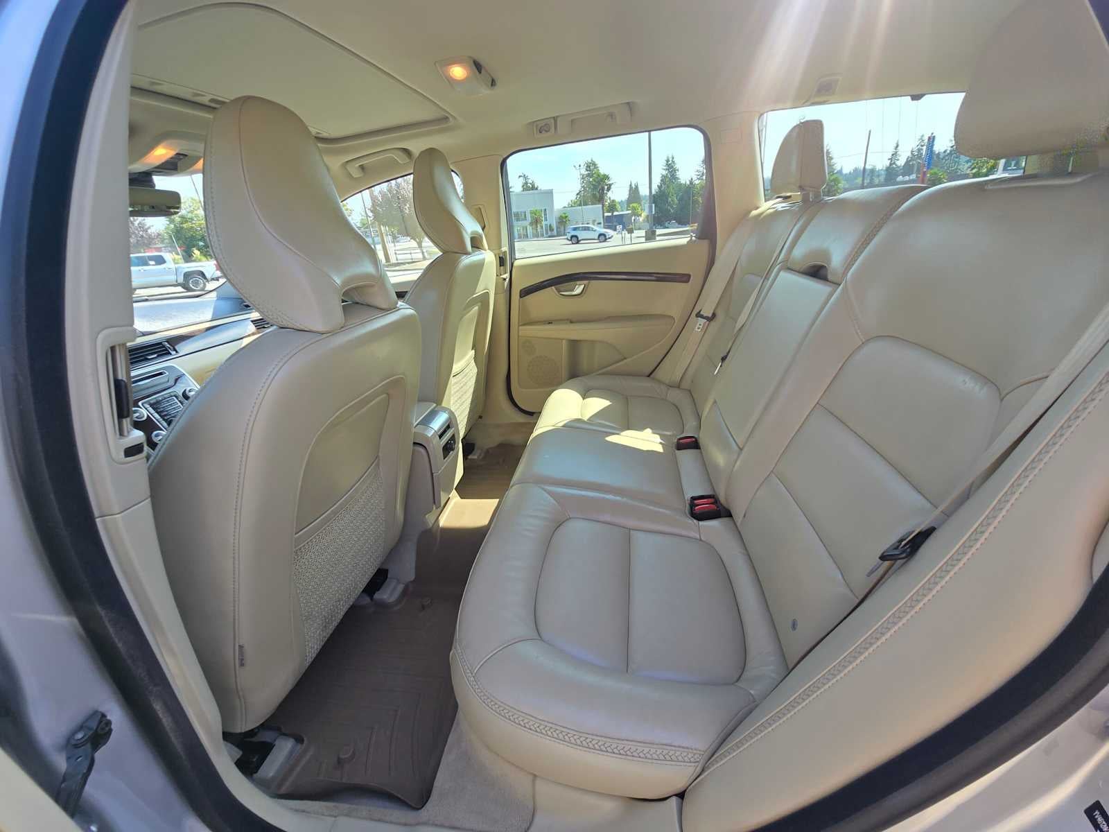 2016 Volvo XC70 T5 Premier