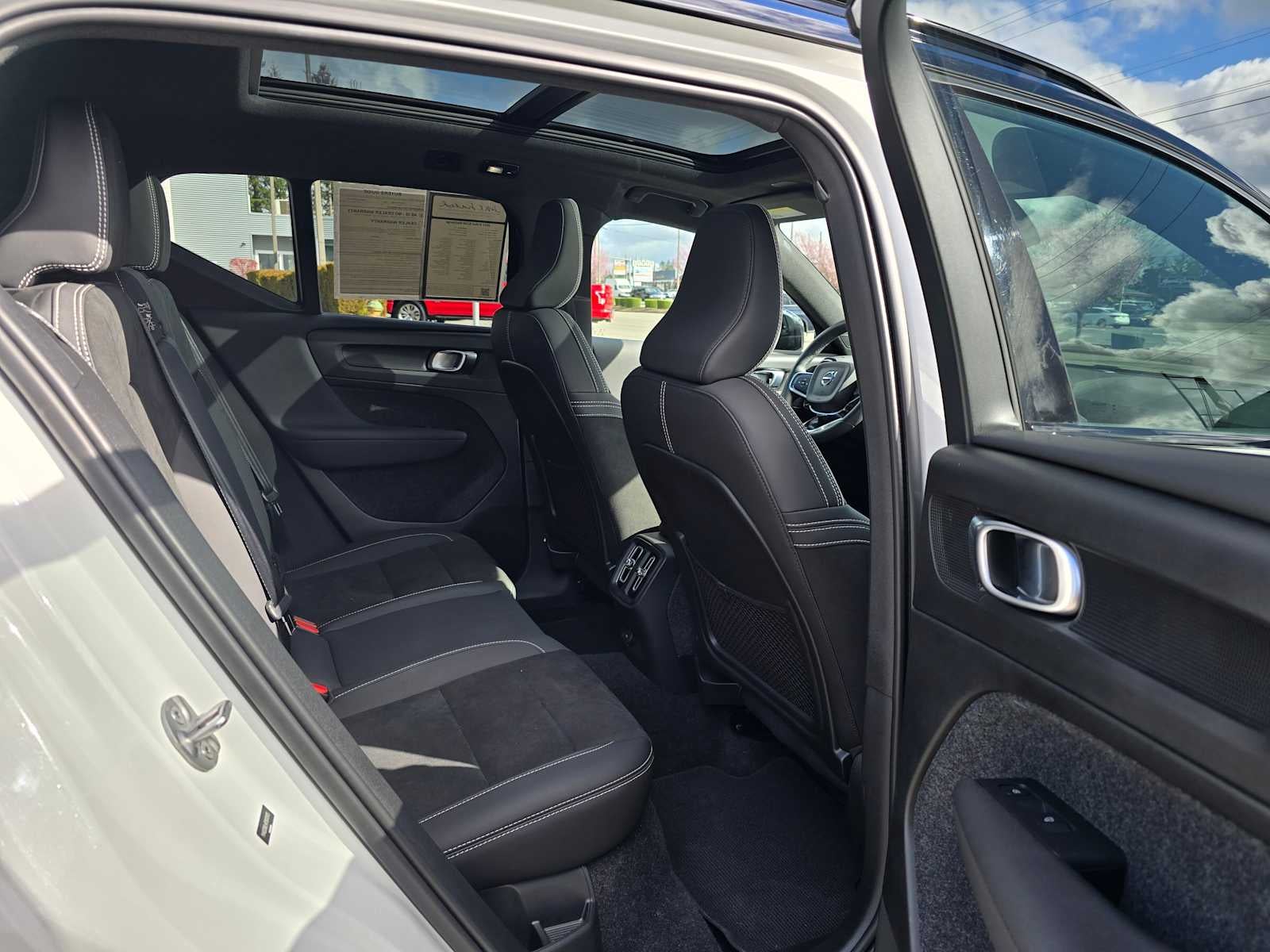 2023 Volvo XC40 Recharge Pure Electric Plus