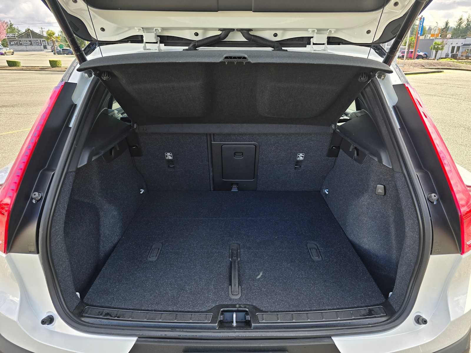 2023 Volvo XC40 Recharge Pure Electric Plus