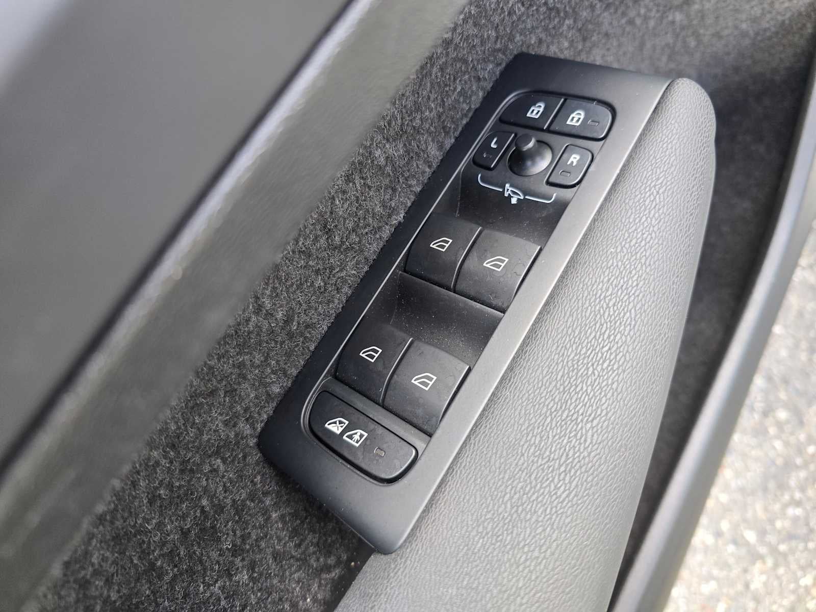 2023 Volvo XC40 Recharge Pure Electric Plus