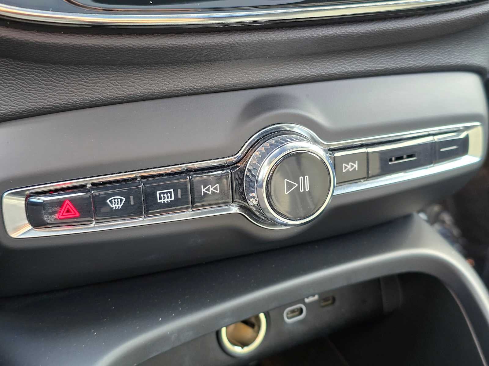 2023 Volvo XC40 Recharge Pure Electric Plus