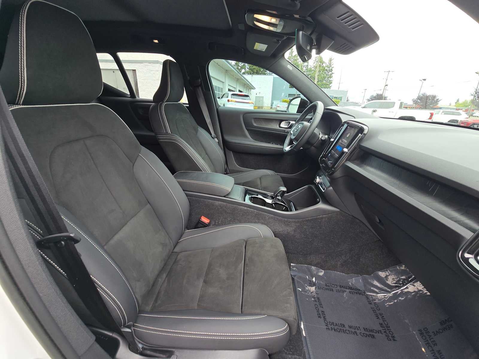 2023 Volvo XC40 Recharge Pure Electric Ultimate