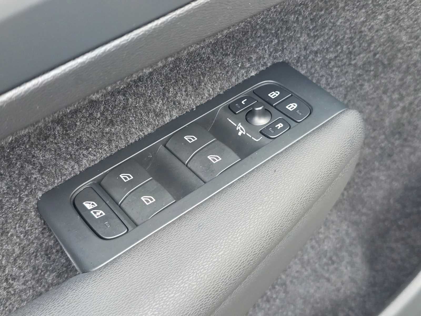 2023 Volvo XC40 Recharge Pure Electric Ultimate