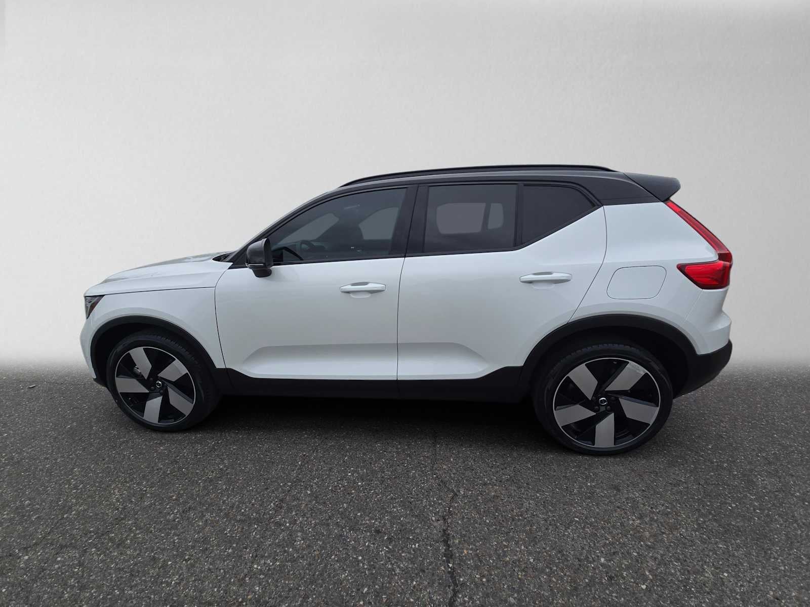 2023 Volvo XC40 Recharge Pure Electric Ultimate