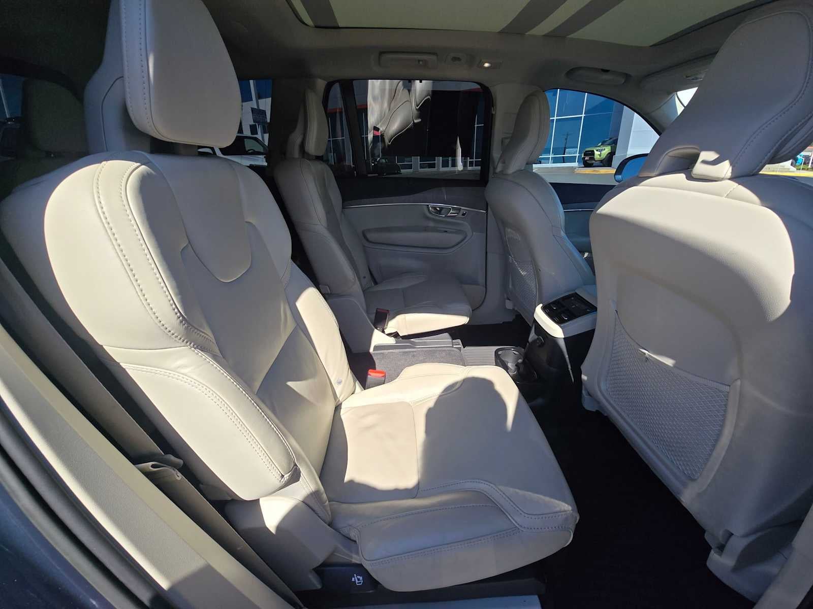 2023 Volvo XC90 Recharge Plug-In Hybrid Ultimate