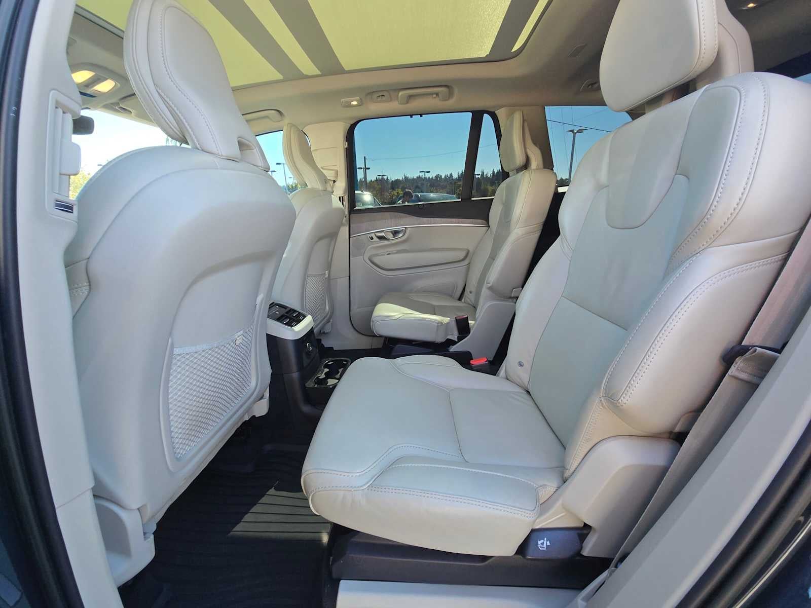 2023 Volvo XC90 Recharge Plug-In Hybrid Ultimate