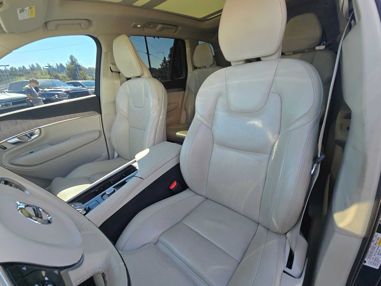 2023 Volvo XC90 Recharge Plug-In Hybrid Ultimate