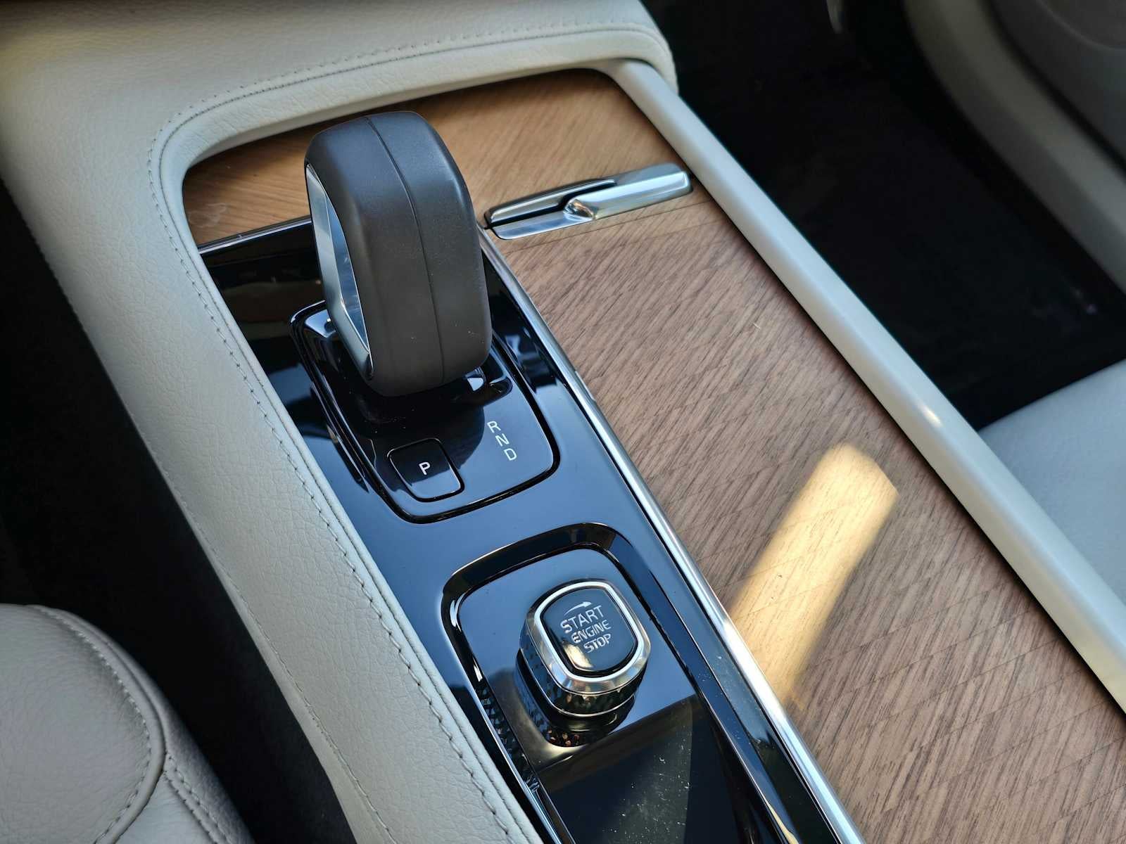 2022 Volvo XC90 Recharge Plug-In Hybrid Inscription Expression