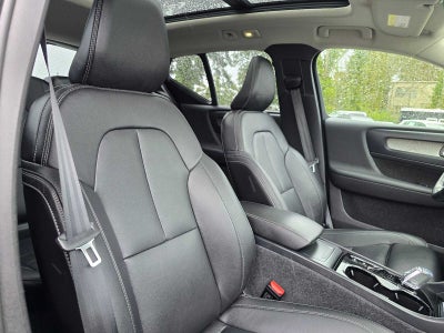 2025 Volvo XC40 Plus Dark Theme