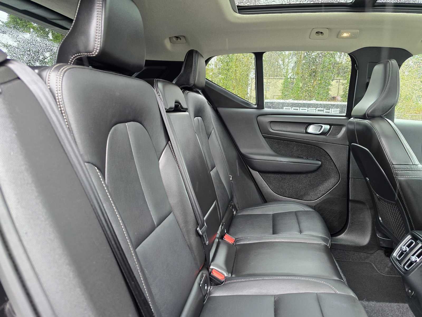 2025 Volvo XC40 Plus Dark Theme