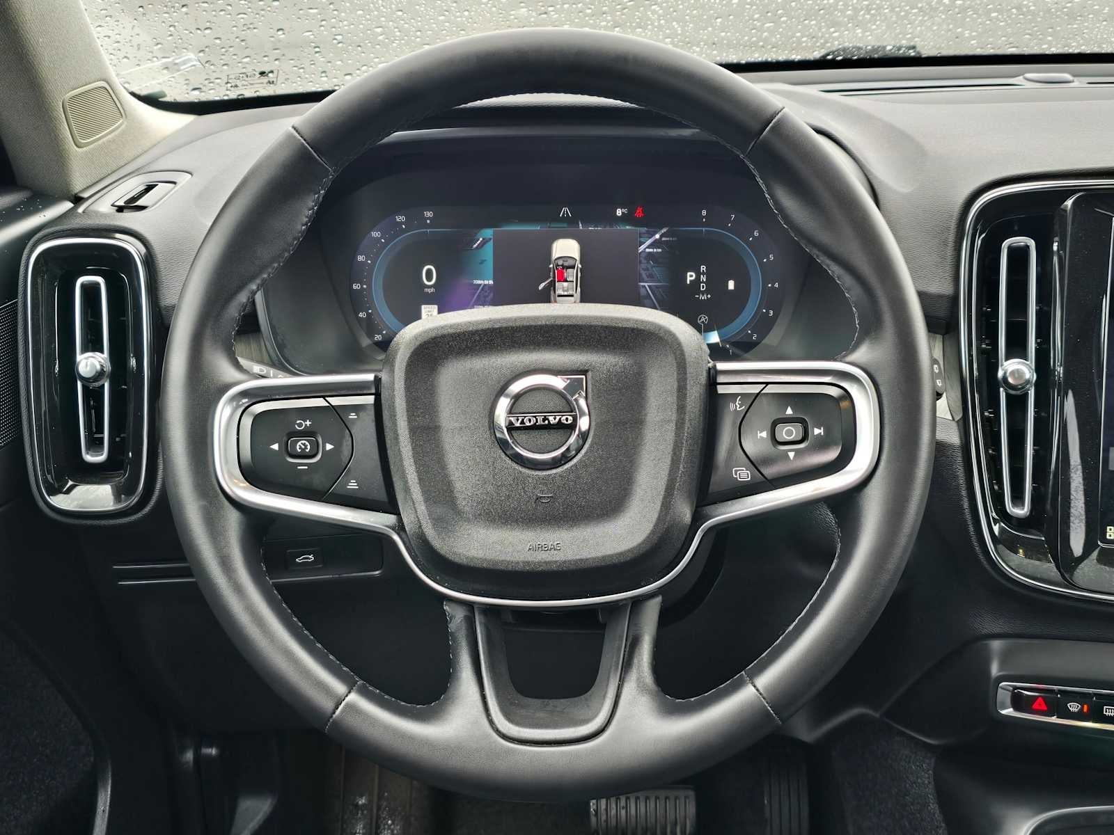 2025 Volvo XC40 Plus Dark Theme