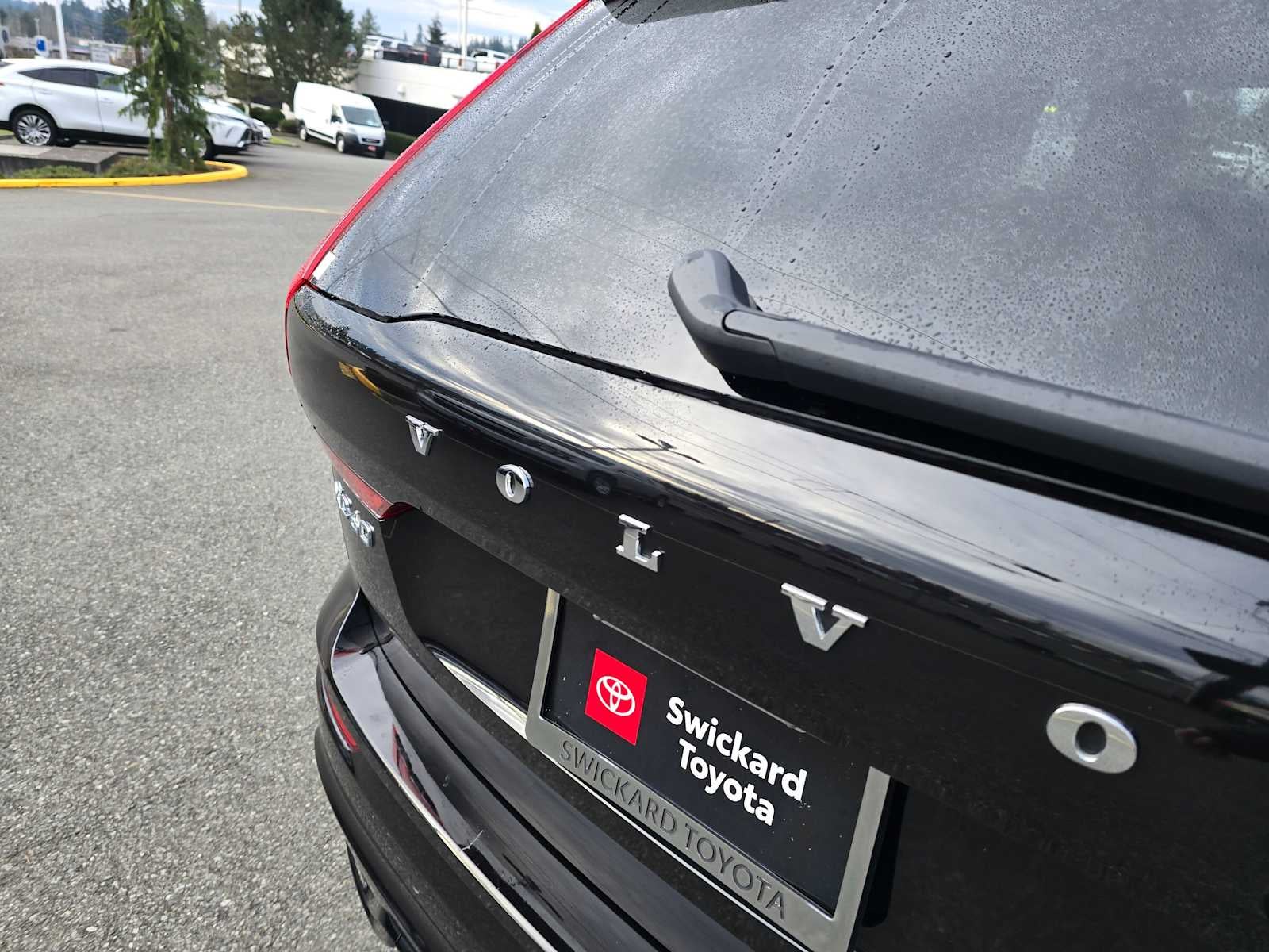 2025 Volvo XC60 Plus