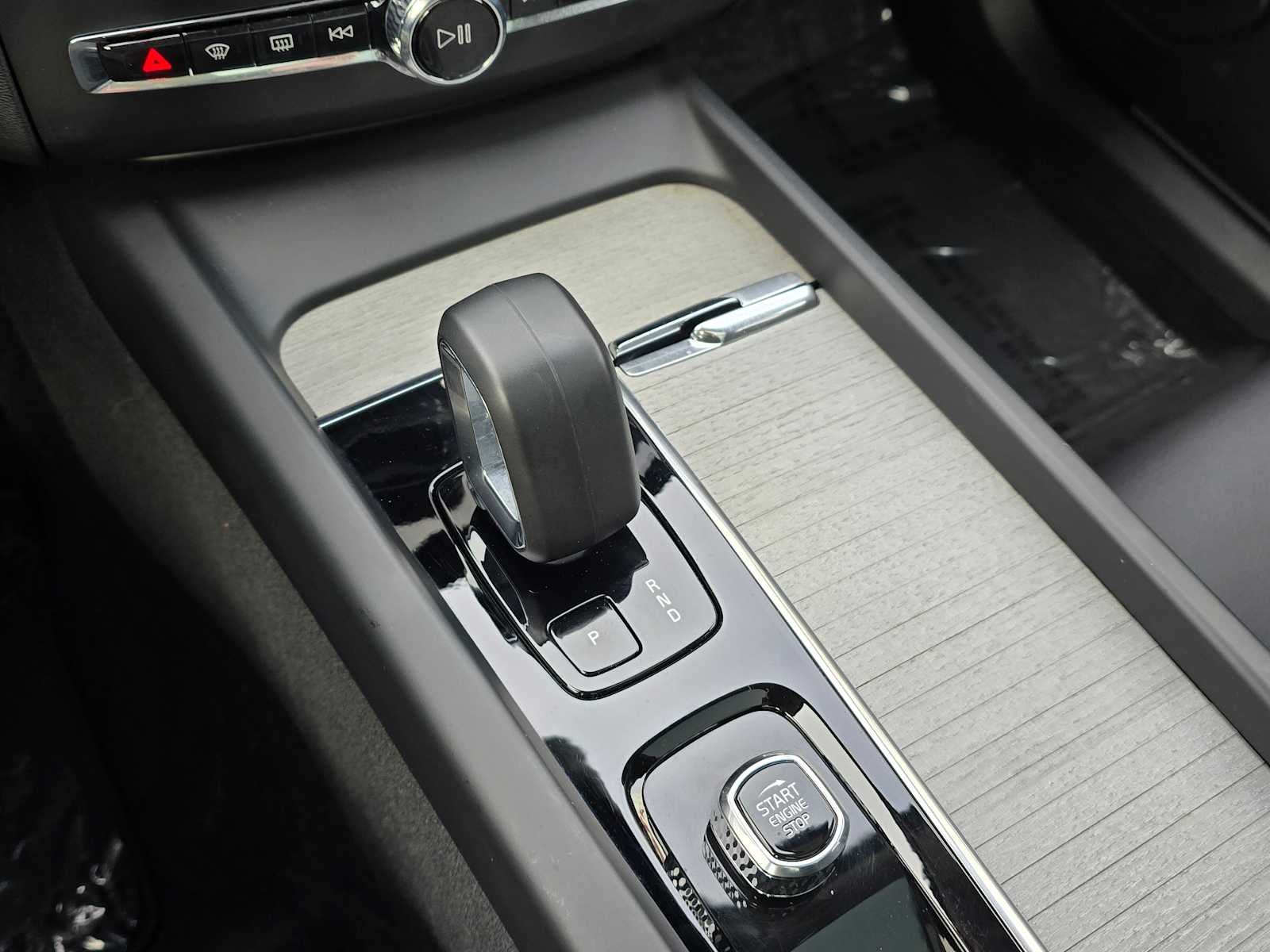 2025 Volvo XC60 Plus