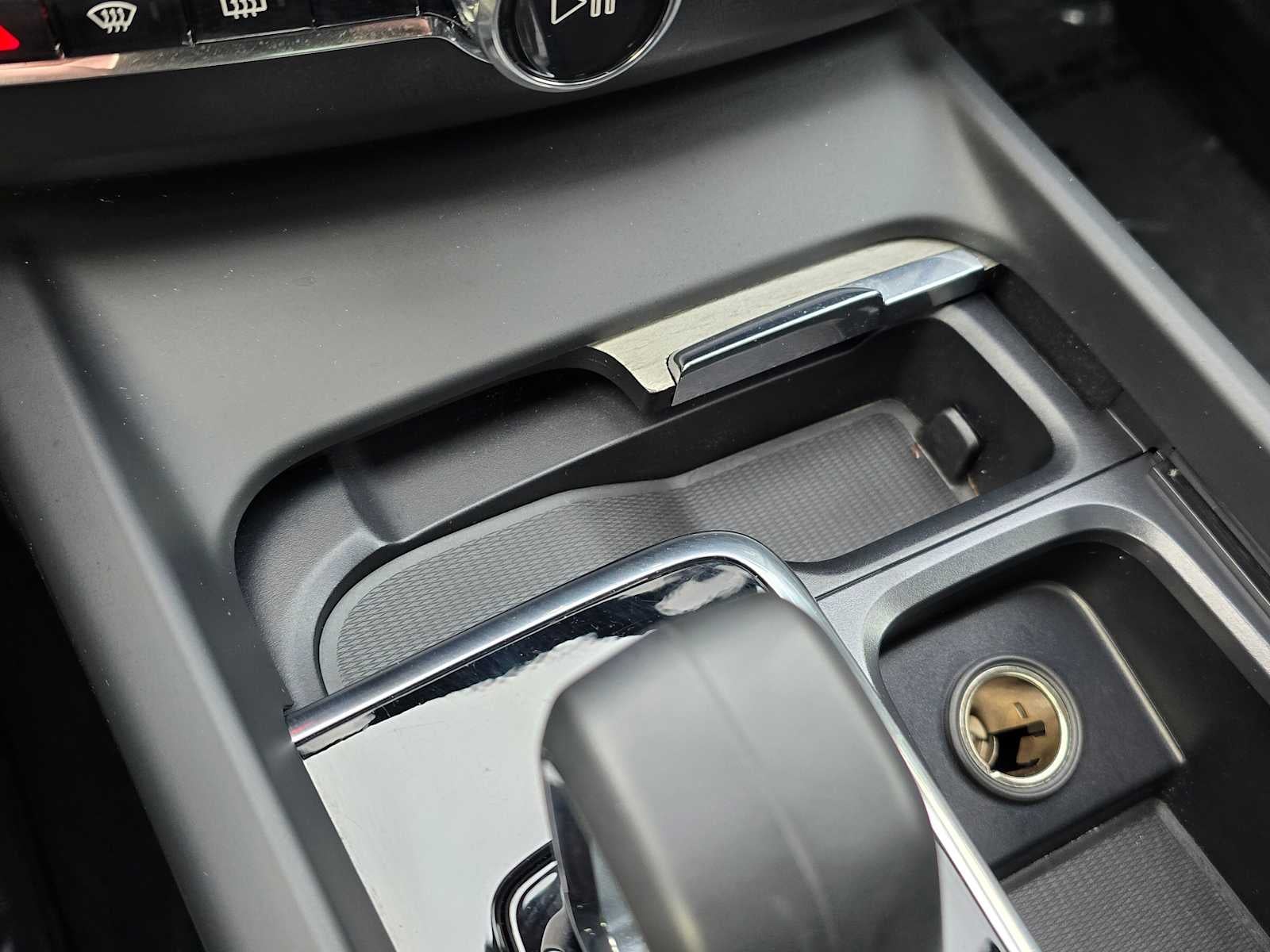 2025 Volvo XC60 Plus