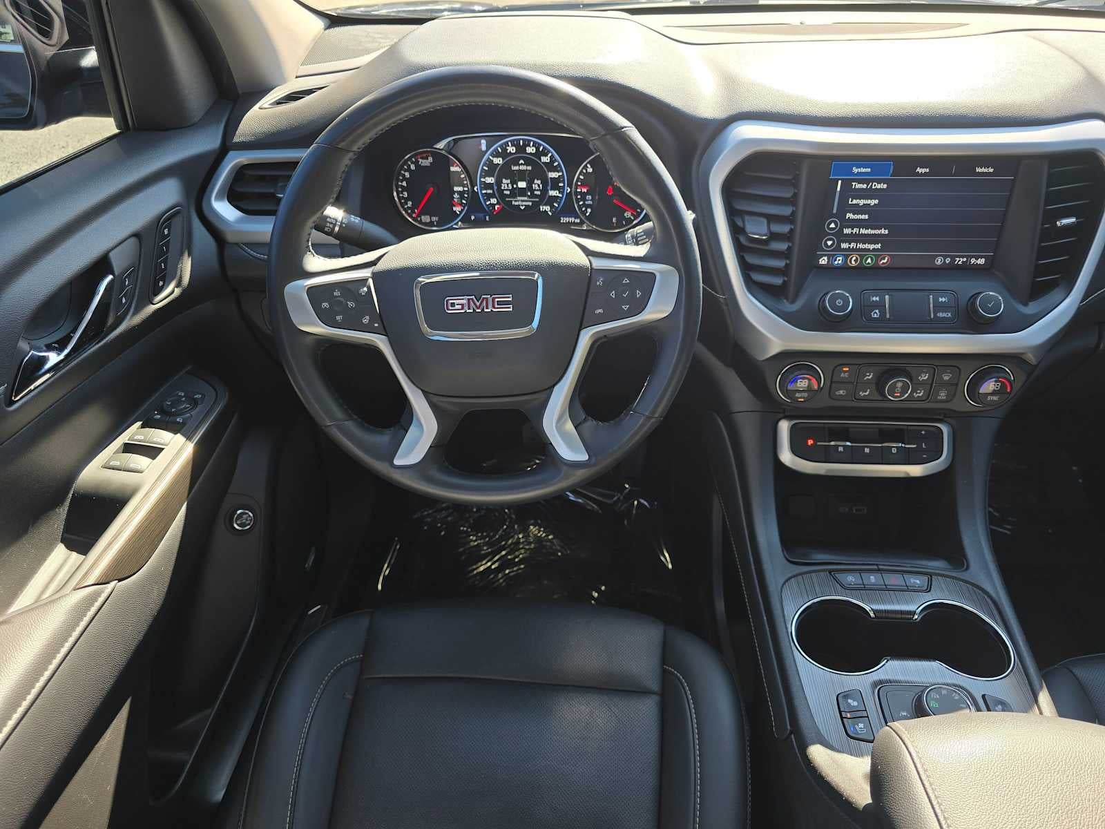 2022 GMC Acadia SLT