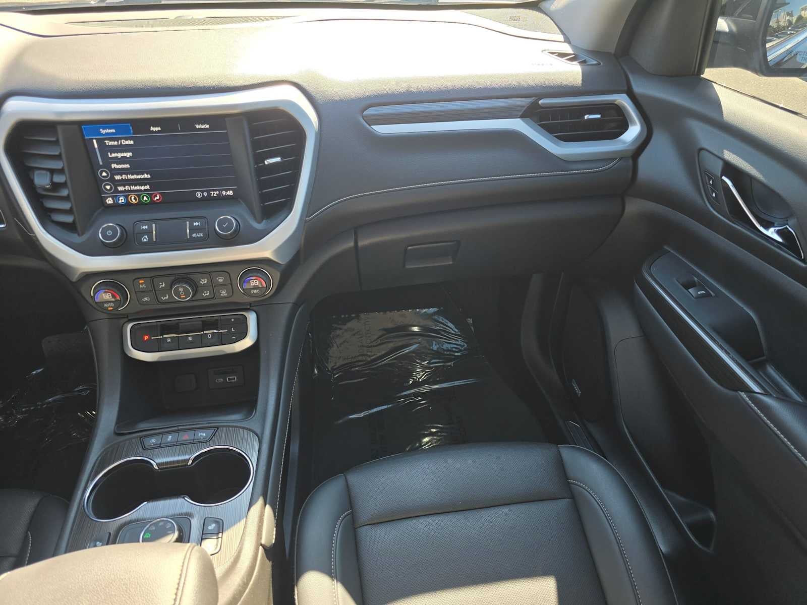 2022 GMC Acadia SLT