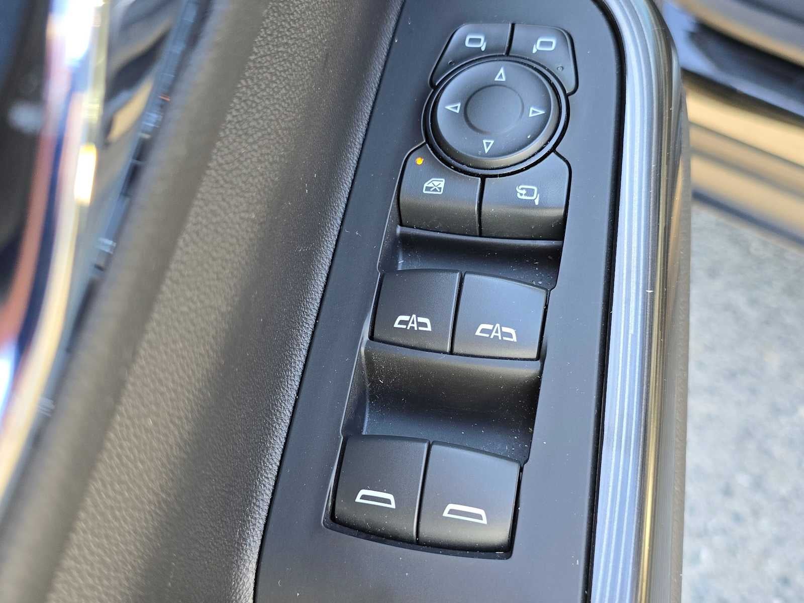 2022 GMC Acadia SLT
