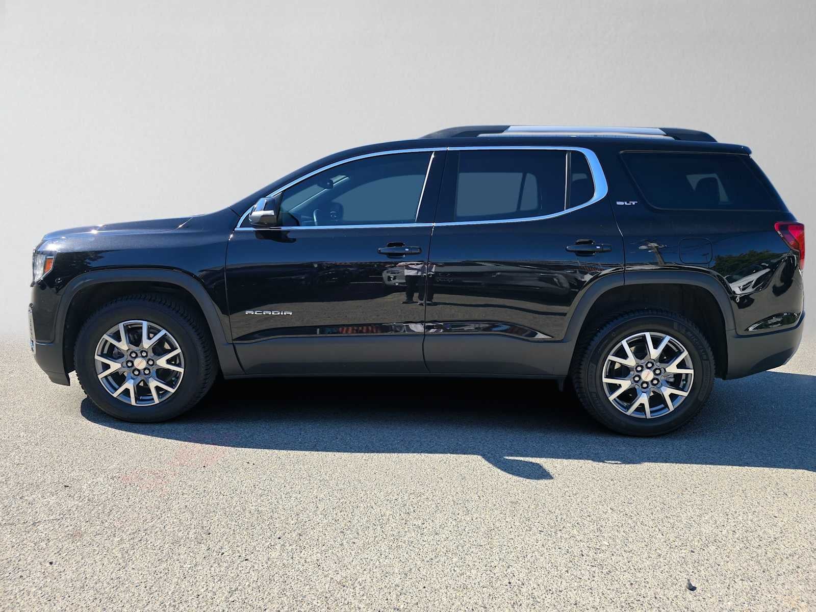 2022 GMC Acadia SLT