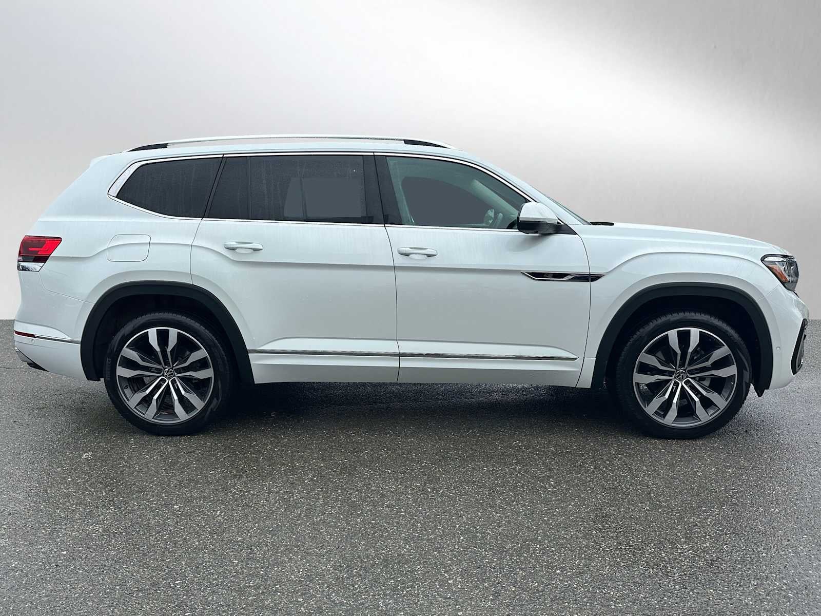 2023 Volkswagen Atlas 3.6L V6 SEL Premium R-Line