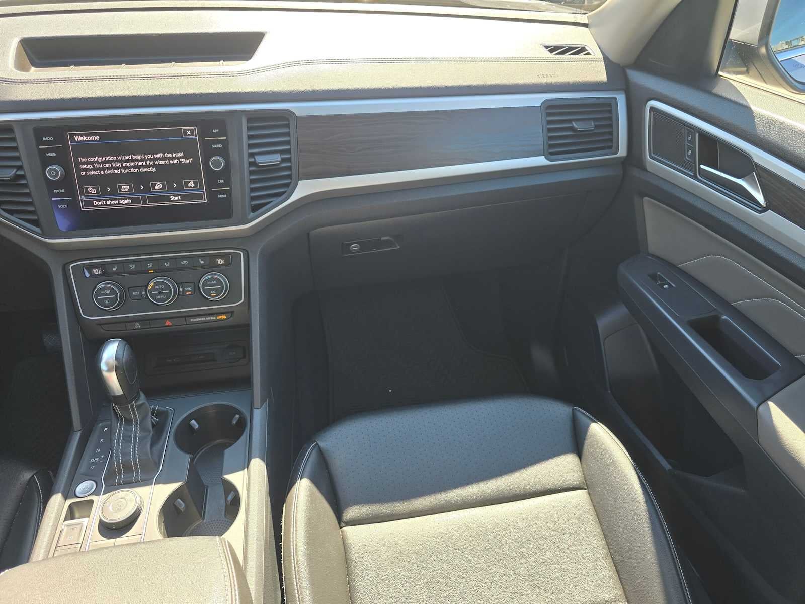 2021 Volkswagen Atlas 3.6L V6 SE w/Technology