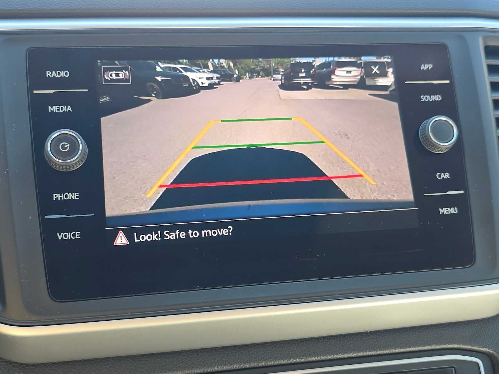 2021 Volkswagen Atlas 3.6L V6 SE w/Technology