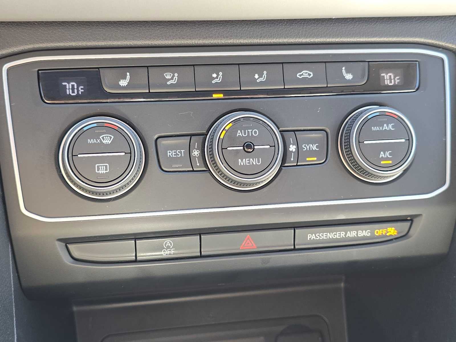2021 Volkswagen Atlas 3.6L V6 SE w/Technology