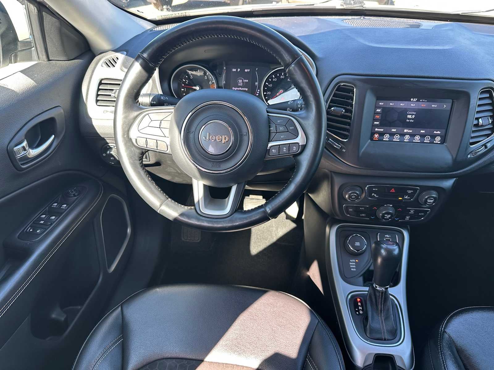 2020 Jeep Compass Latitude w/Sun/Safety Pkg