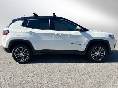 2020 Jeep Compass Latitude w/Sun/Safety Pkg
