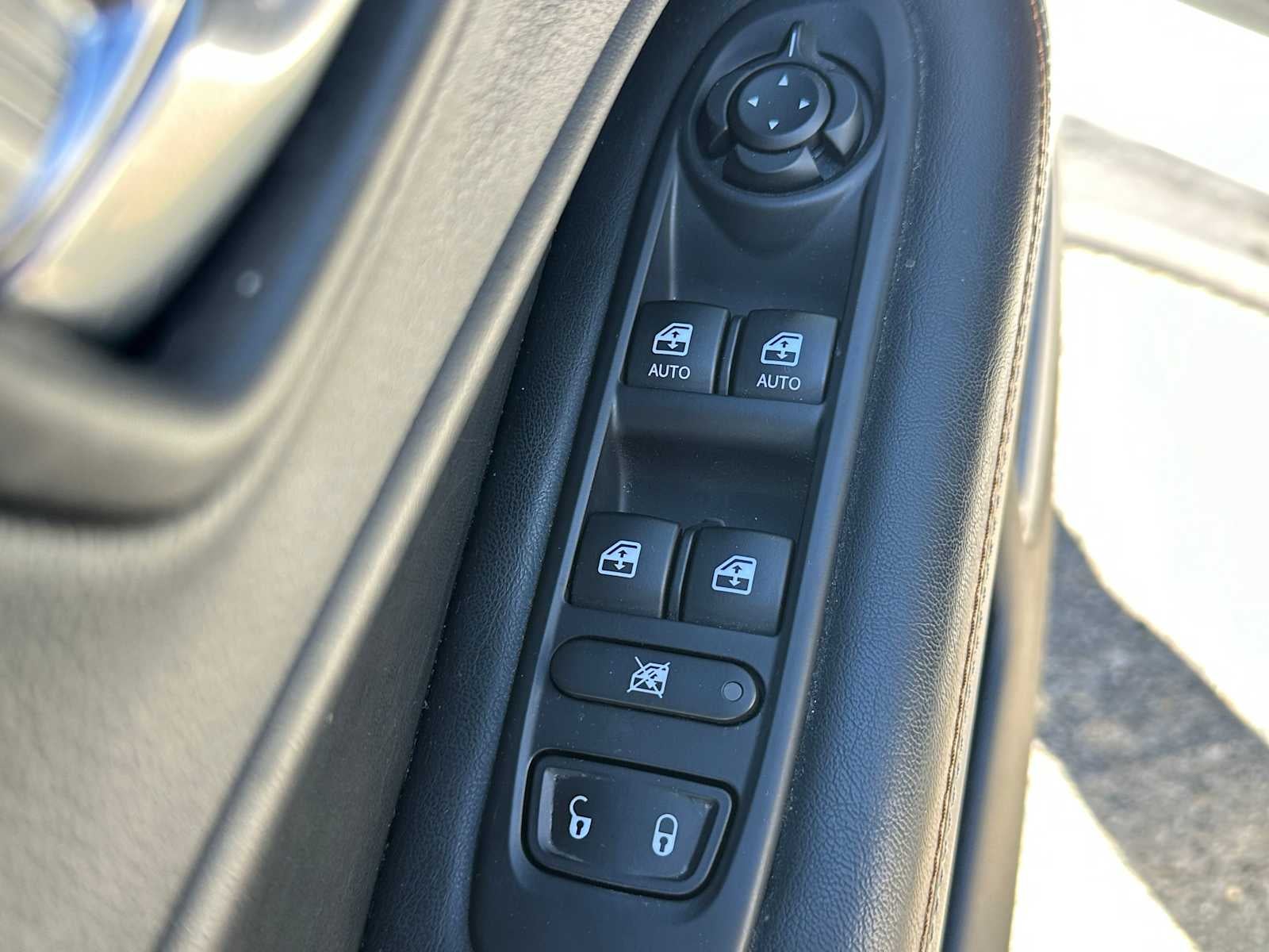2020 Jeep Compass Latitude w/Sun/Safety Pkg