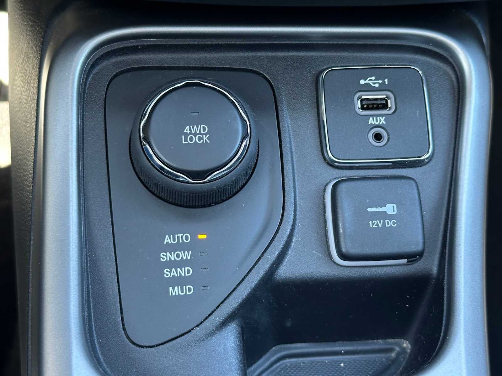 2020 Jeep Compass Latitude w/Sun/Safety Pkg