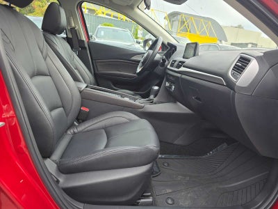 2018 Mazda Mazda3 5-Door Touring
