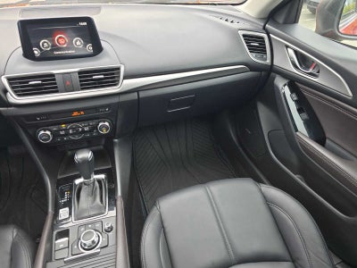 2018 Mazda Mazda3 5-Door Touring