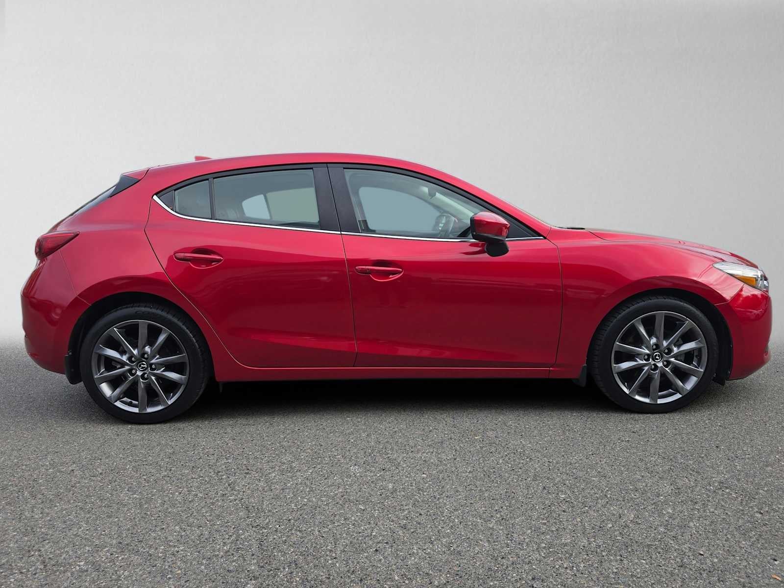 2018 Mazda Mazda3 5-Door Touring