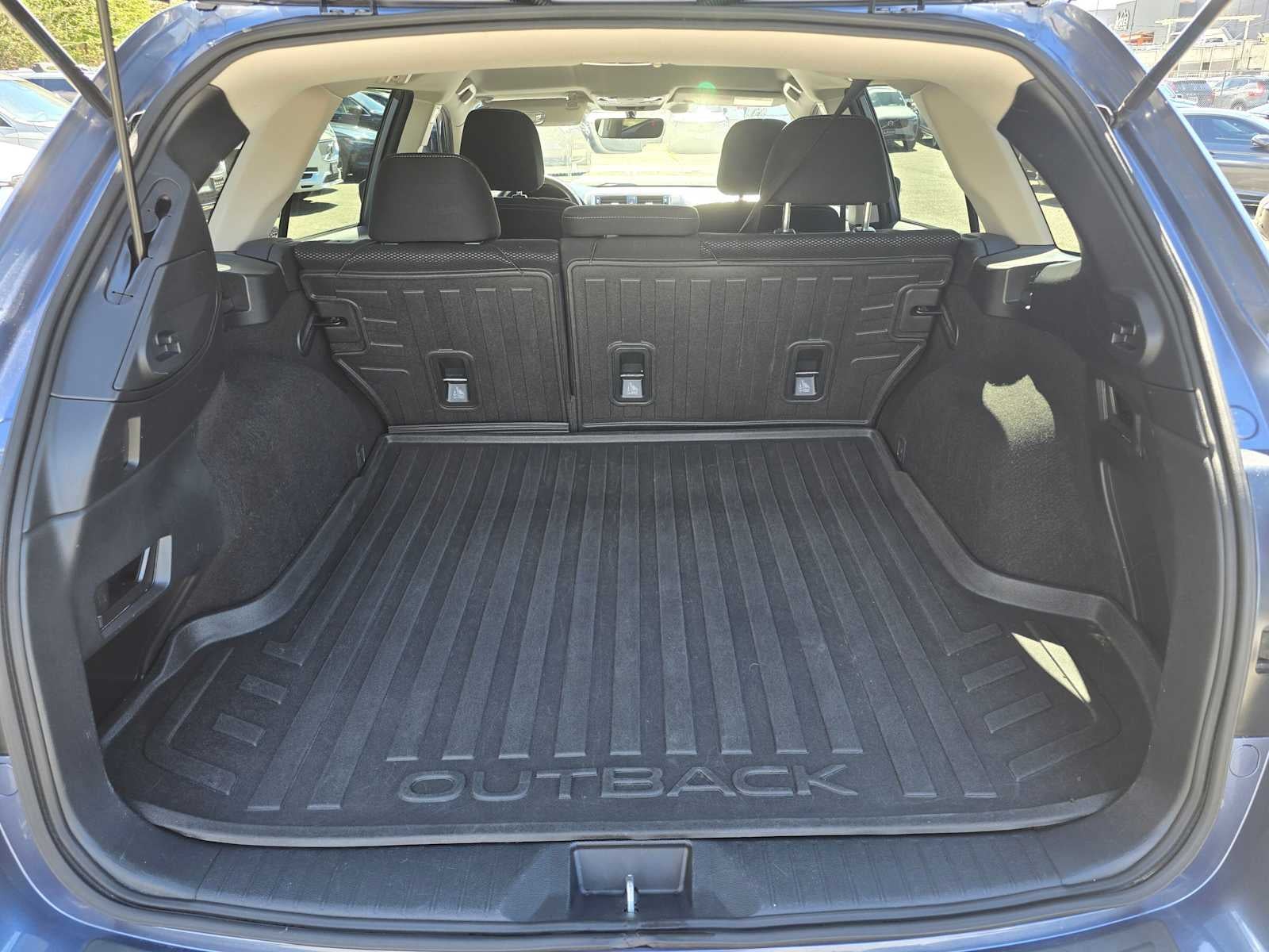 2018 Subaru Outback Premium