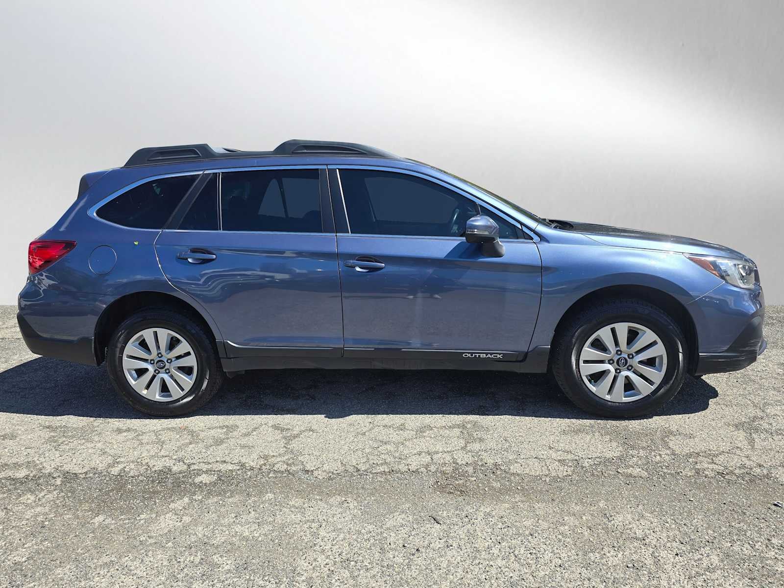 2018 Subaru Outback Premium