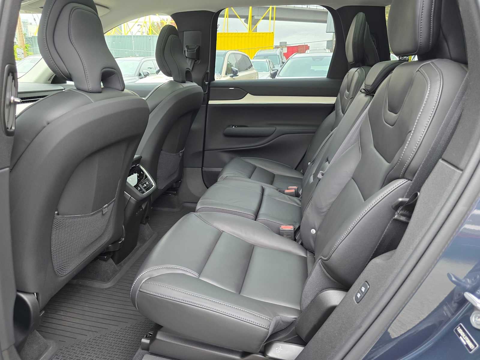 2026 Volvo EX90 Ultra