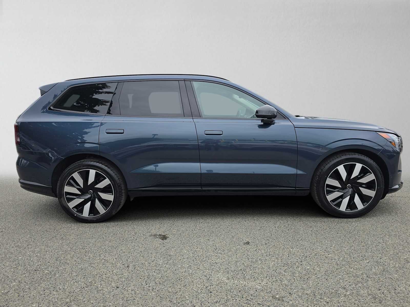 2026 Volvo EX90 Ultra