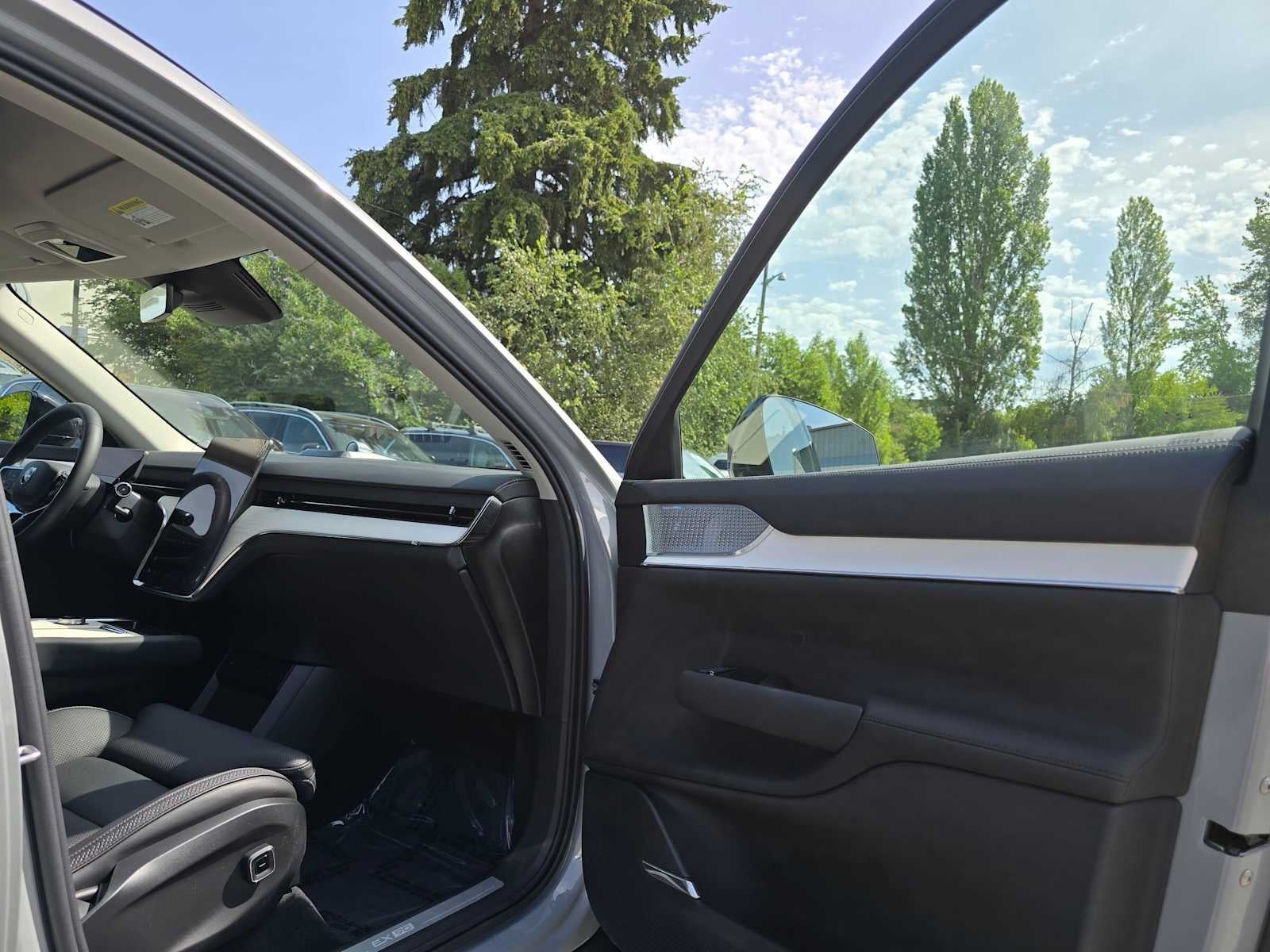 2026 Volvo EX90 Ultra