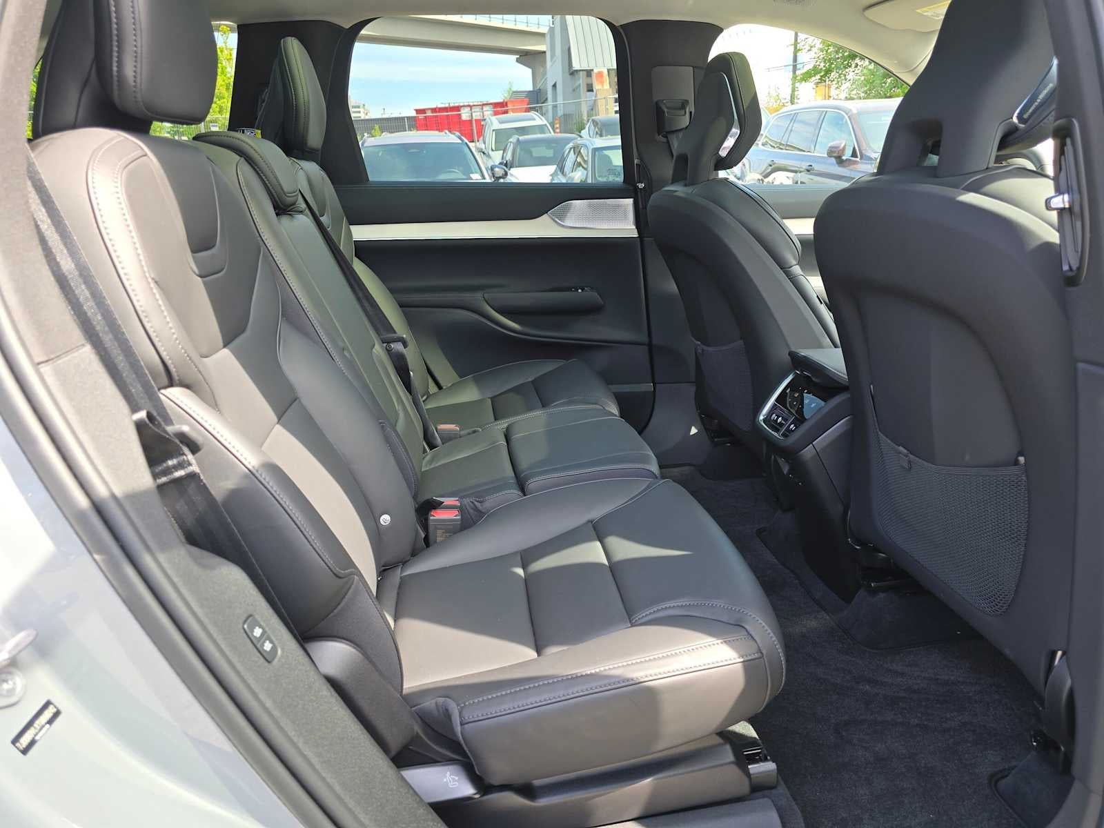 2026 Volvo EX90 Ultra