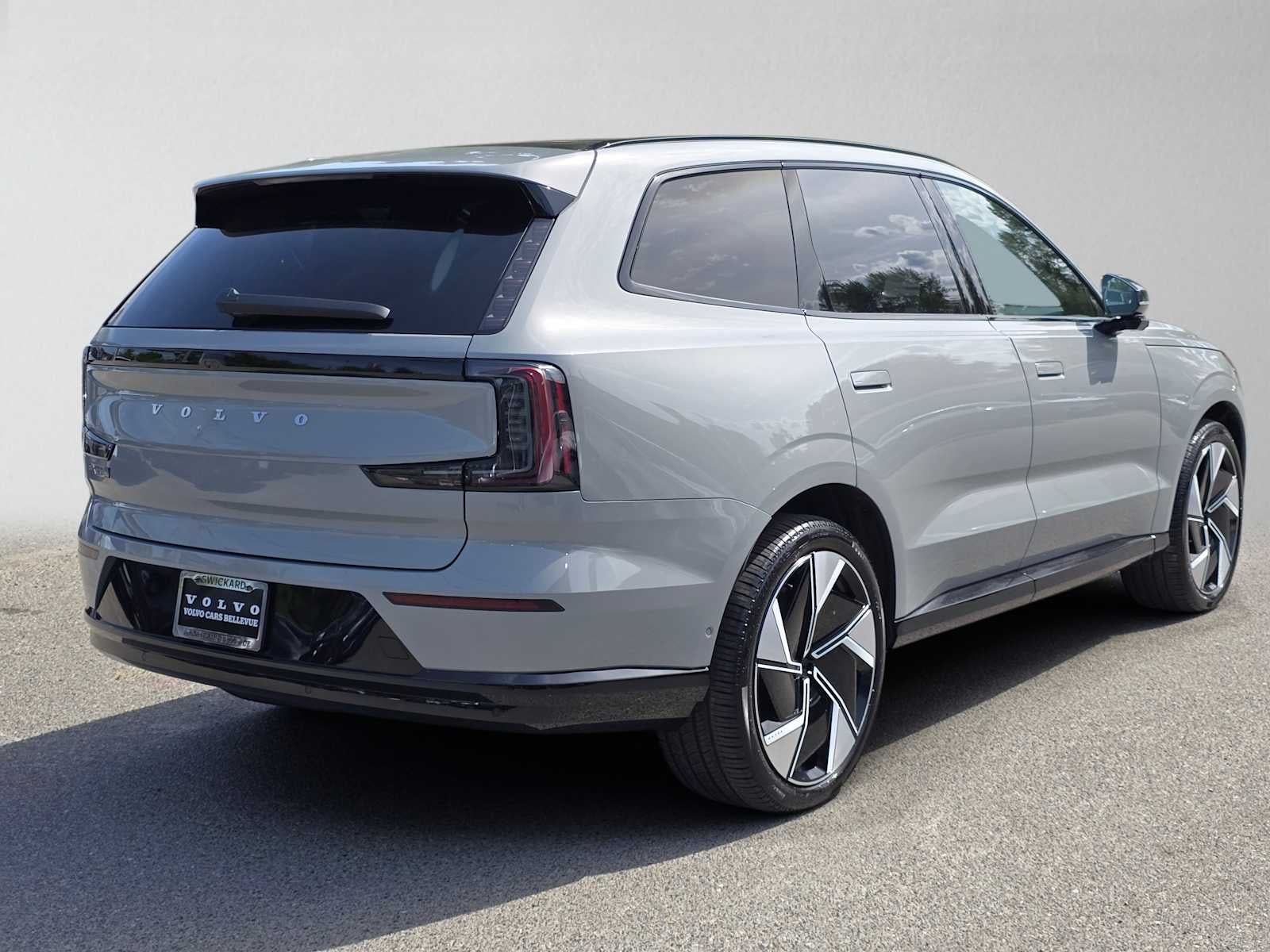 2026 Volvo EX90 Ultra