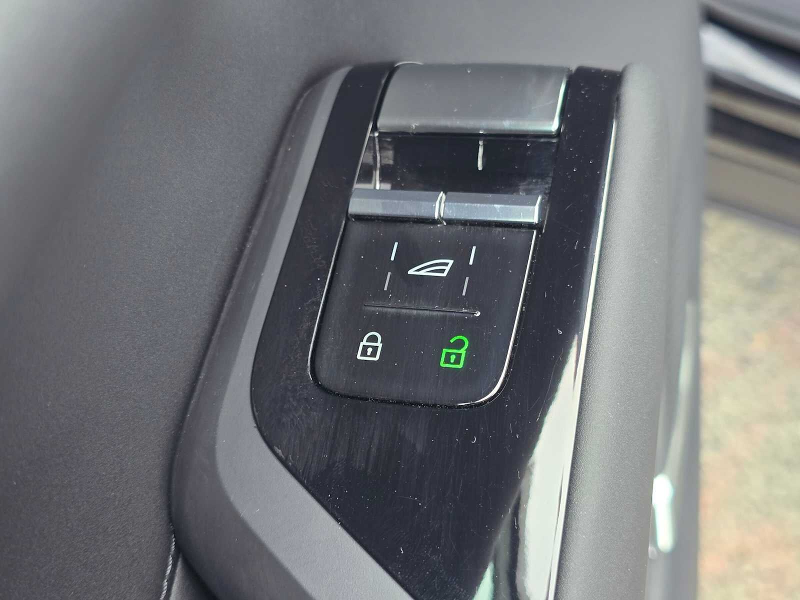 2025 Volvo EX90 Ultra