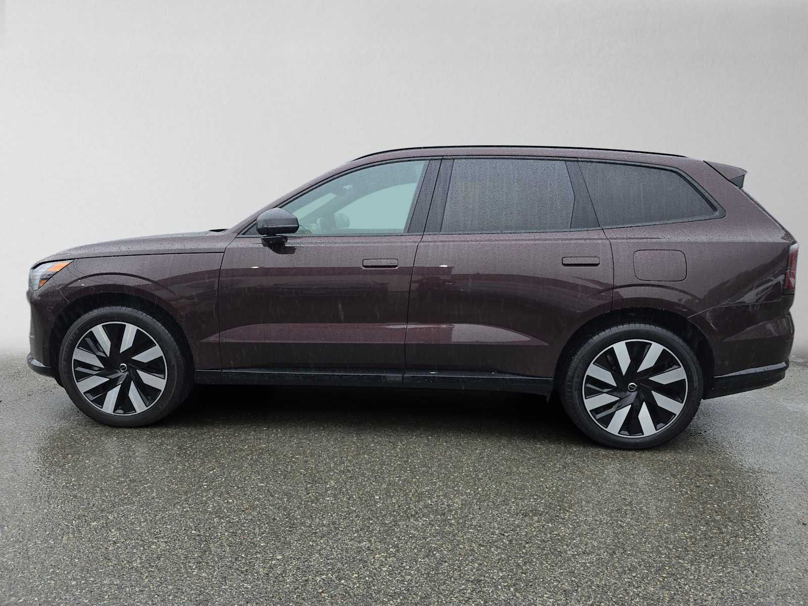 2025 Volvo EX90 Plus
