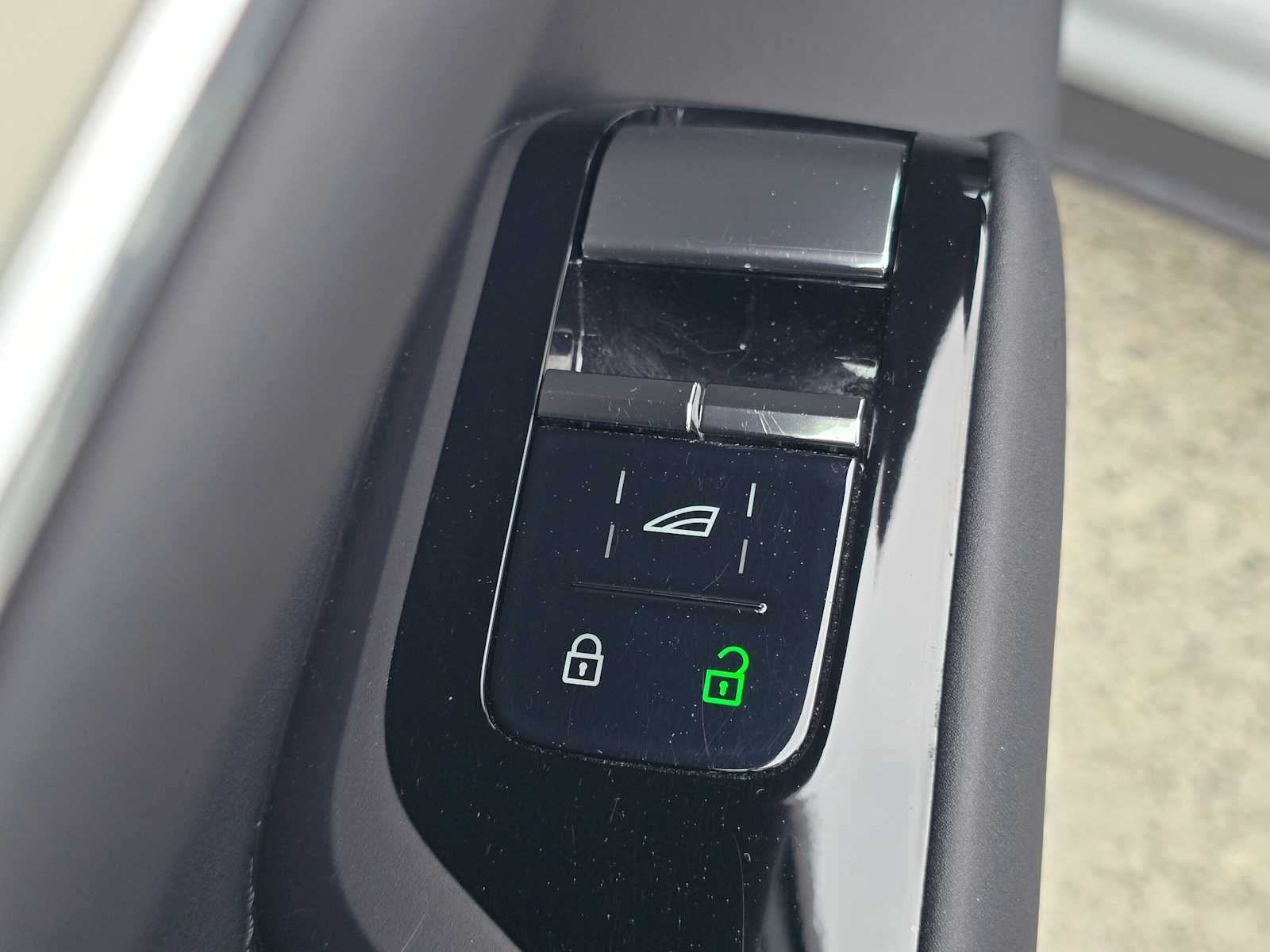 2025 Volvo EX90 Ultra