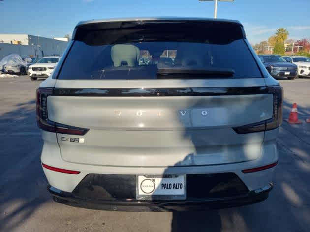 2025 Volvo EX90 Ultra