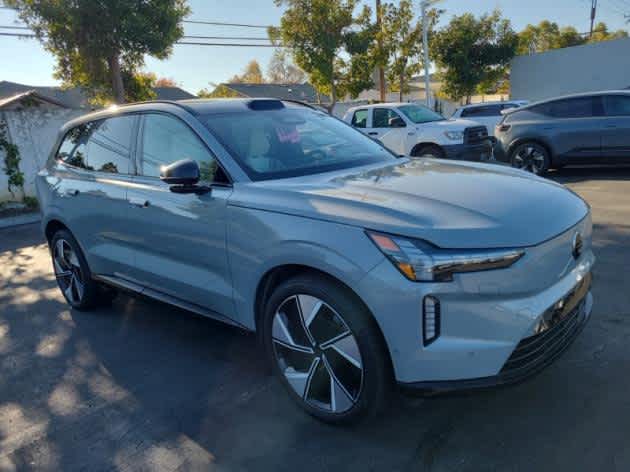 2025 Volvo EX90 Ultra