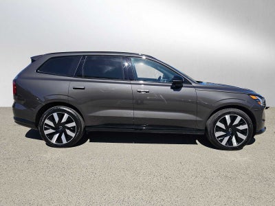 2025 Volvo EX90 Ultra